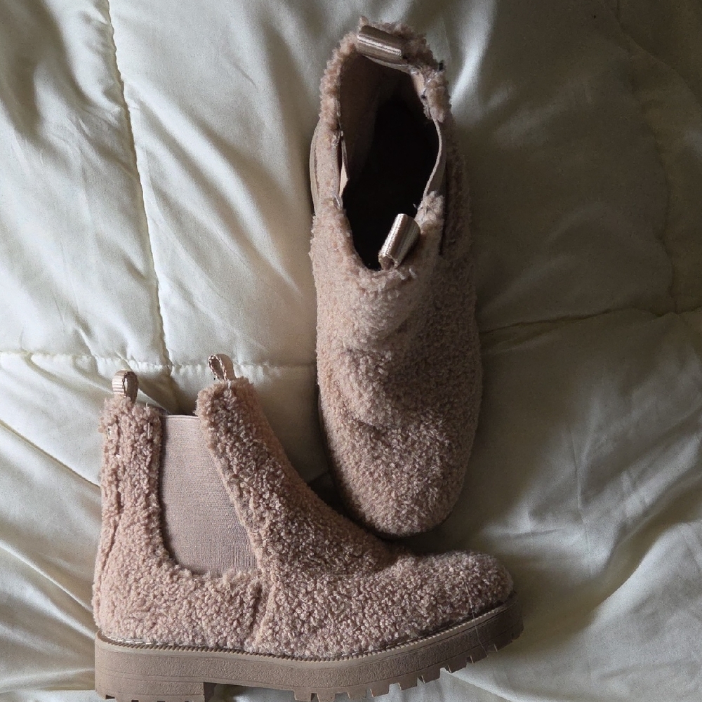 Sam Edelman Fuzzy Tan Ankle Booties